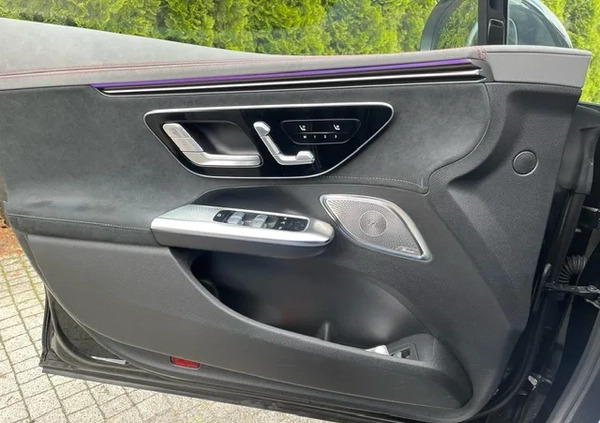 Mercedes-Benz EQE cena 373000 przebieg: 5500, rok produkcji 2022 z Poznań małe 37